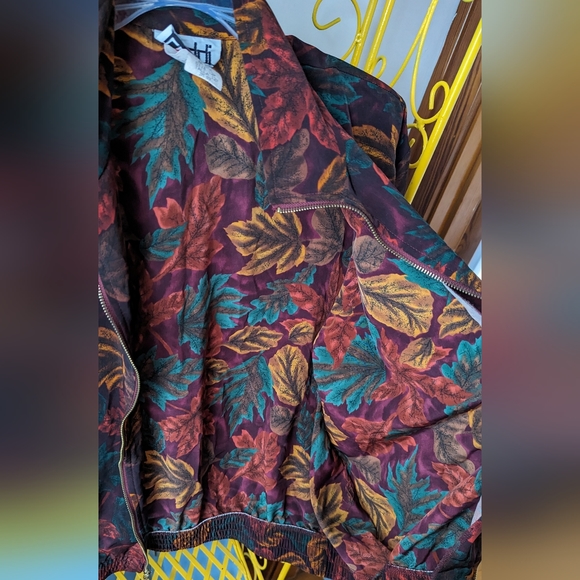 Vintage Autumn/Fall Leaves Jacket - Picture 2 of 10